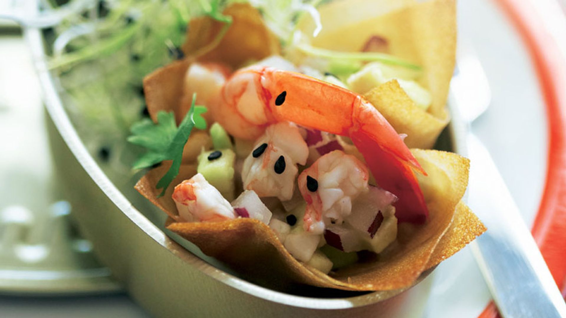 Crujientes de ceviche de gambas rojas