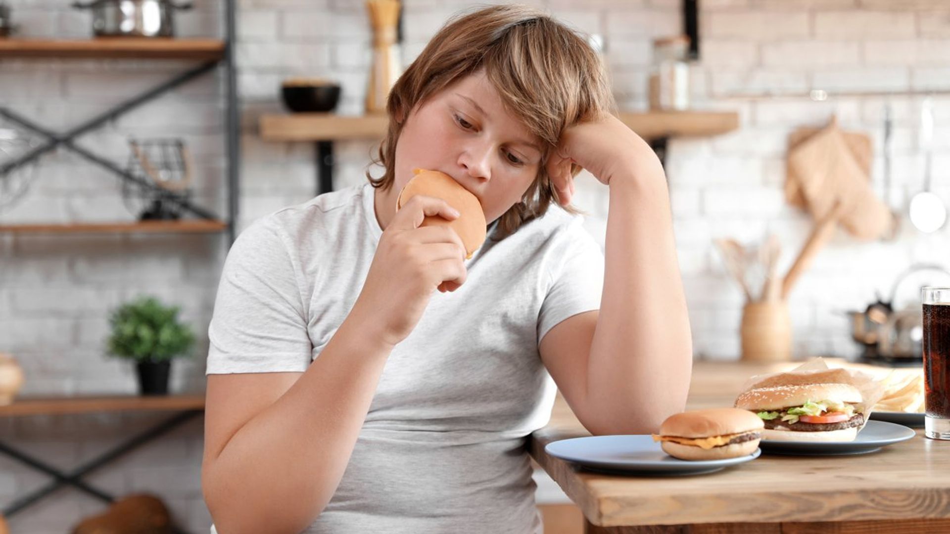 ¿De padres obesos, hijos obesos? Así influye el sobrepeso familiar