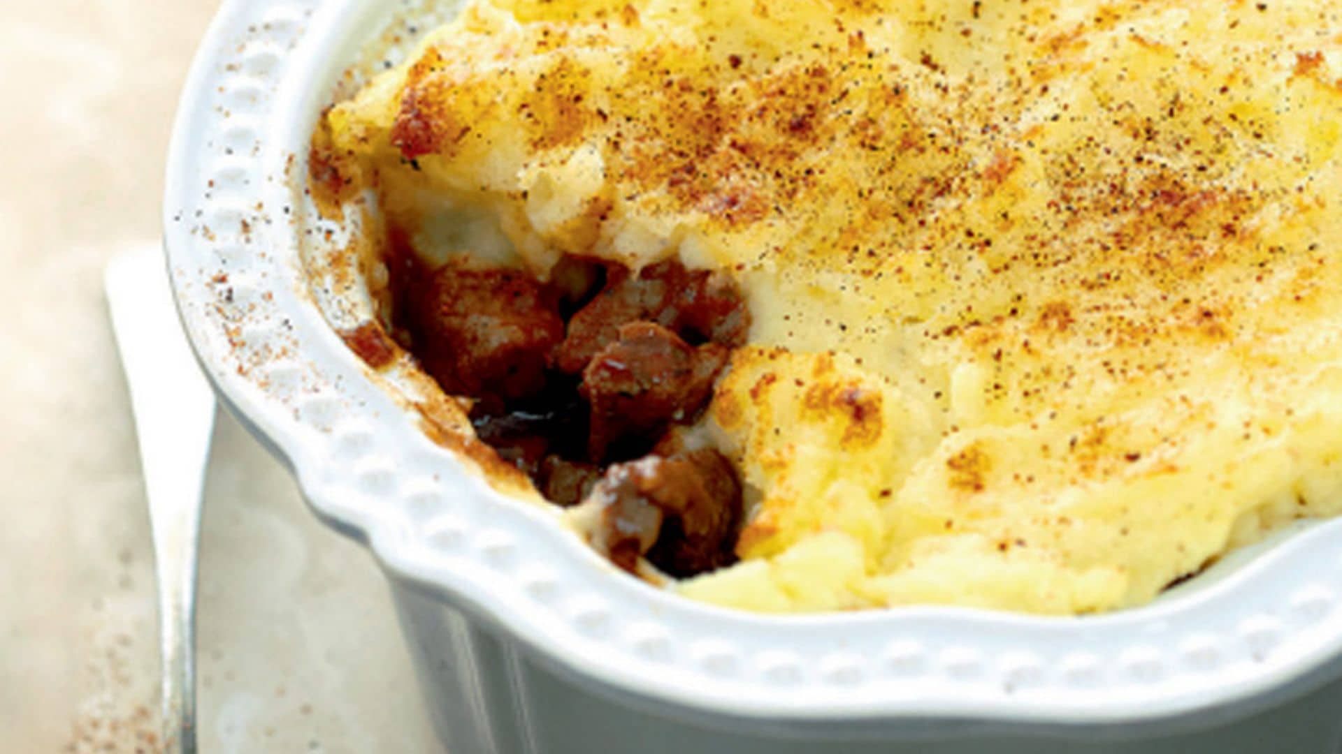 Parmentier de carne de ternera con pimientos rojos