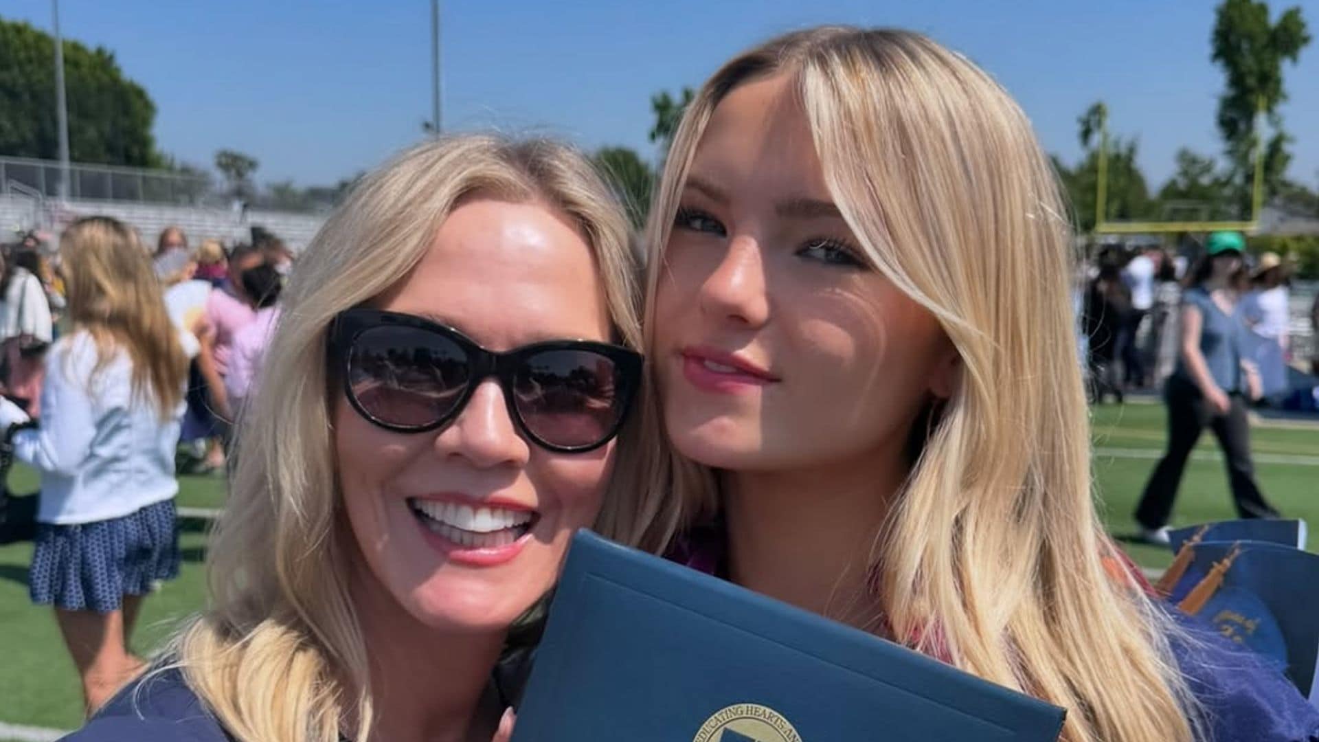 Los fans de Jennie Garth, Kelly de 'Sensación de vivir', enloquecen con el enorme parecido de su hija