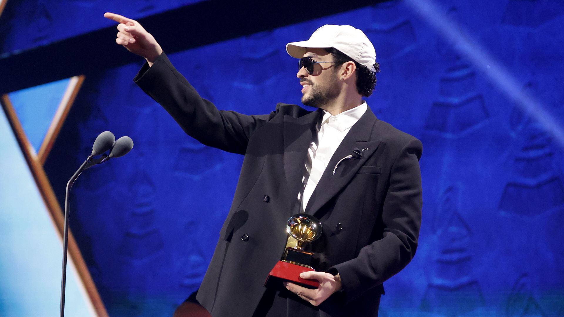 Bad Bunny obtuvo el Latin GRAMMY a Mejor Canción Urbana por "LA MuDANZA".