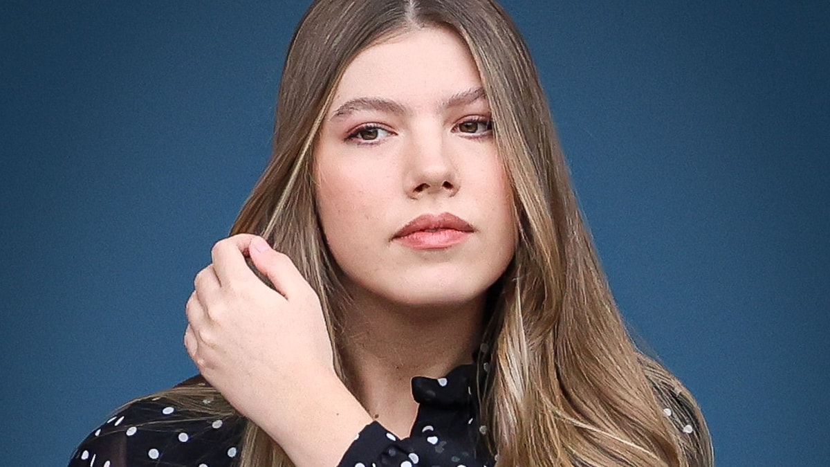 Macarena Arnás, grafóloga, sobre la nueva firma de la infanta Sofía: "Está ganando en autoestima, seguridad y también en naturalidad"