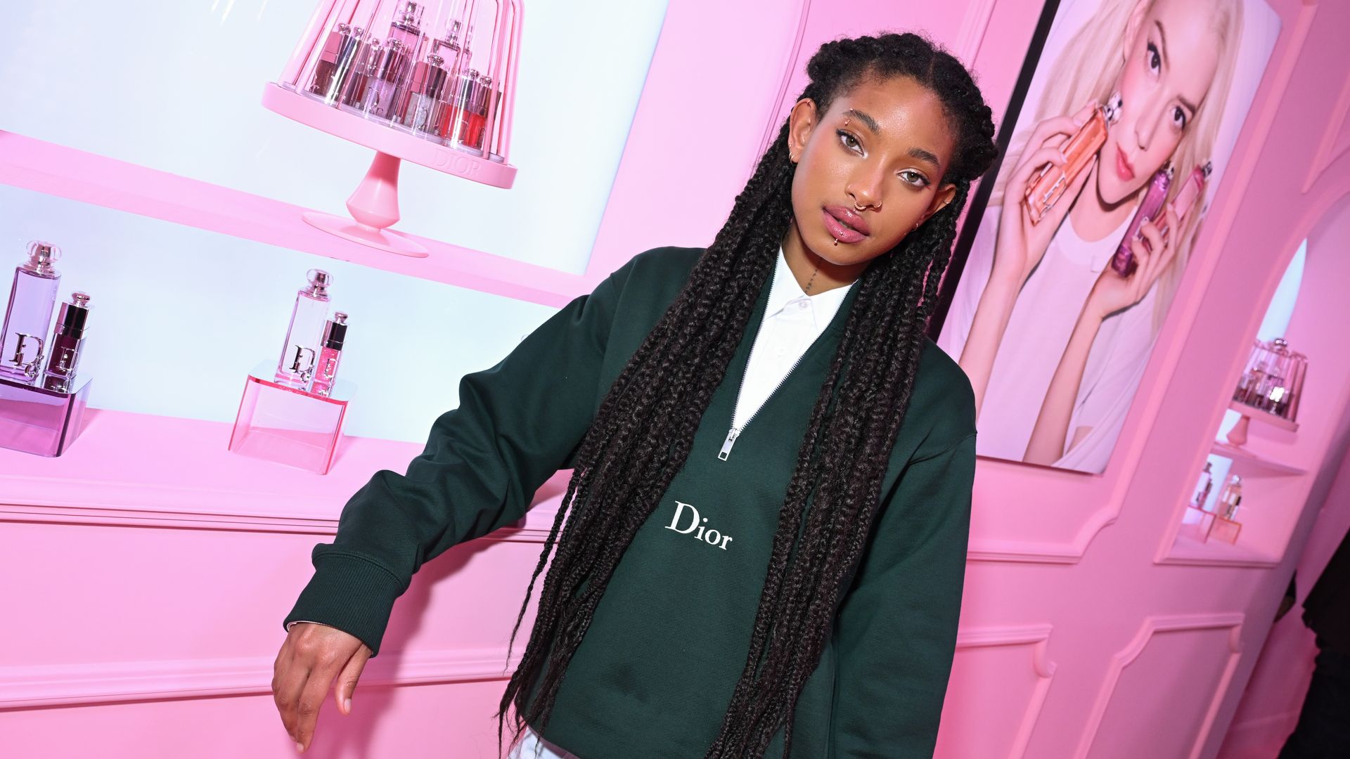 Anya Taylor-Joy y Willow Smith derrochan estilo y sofisticación en Los Ángeles