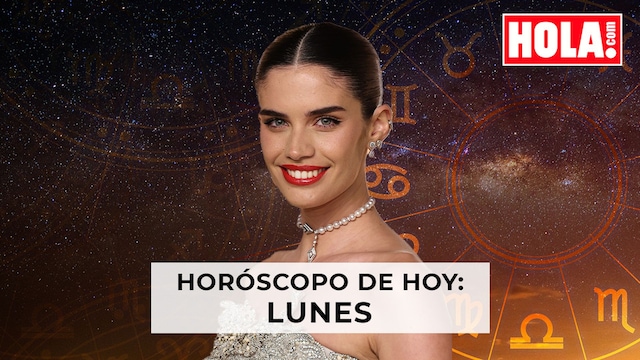 Sara Sampaio con la rueda del zodiaco detrás 