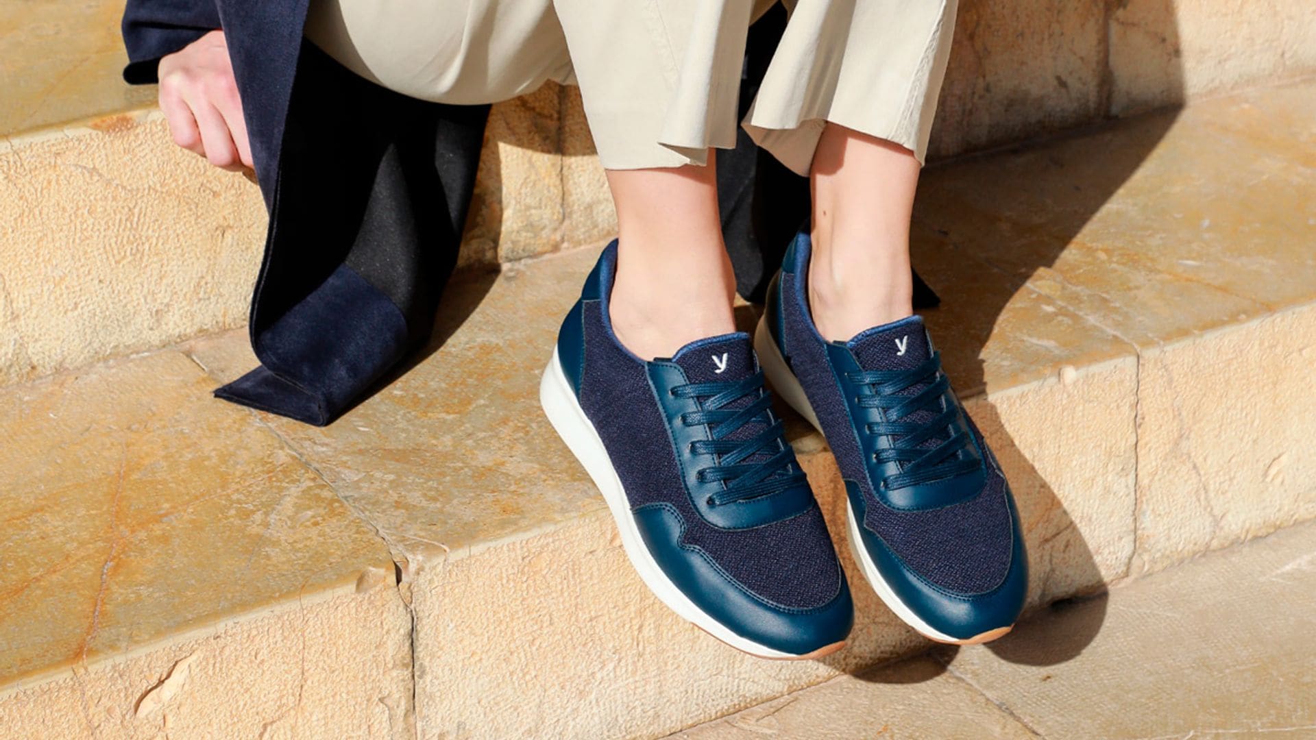 Hemos localizado en las segundas rebajas las botas y zapatillas más cómodas del mundo