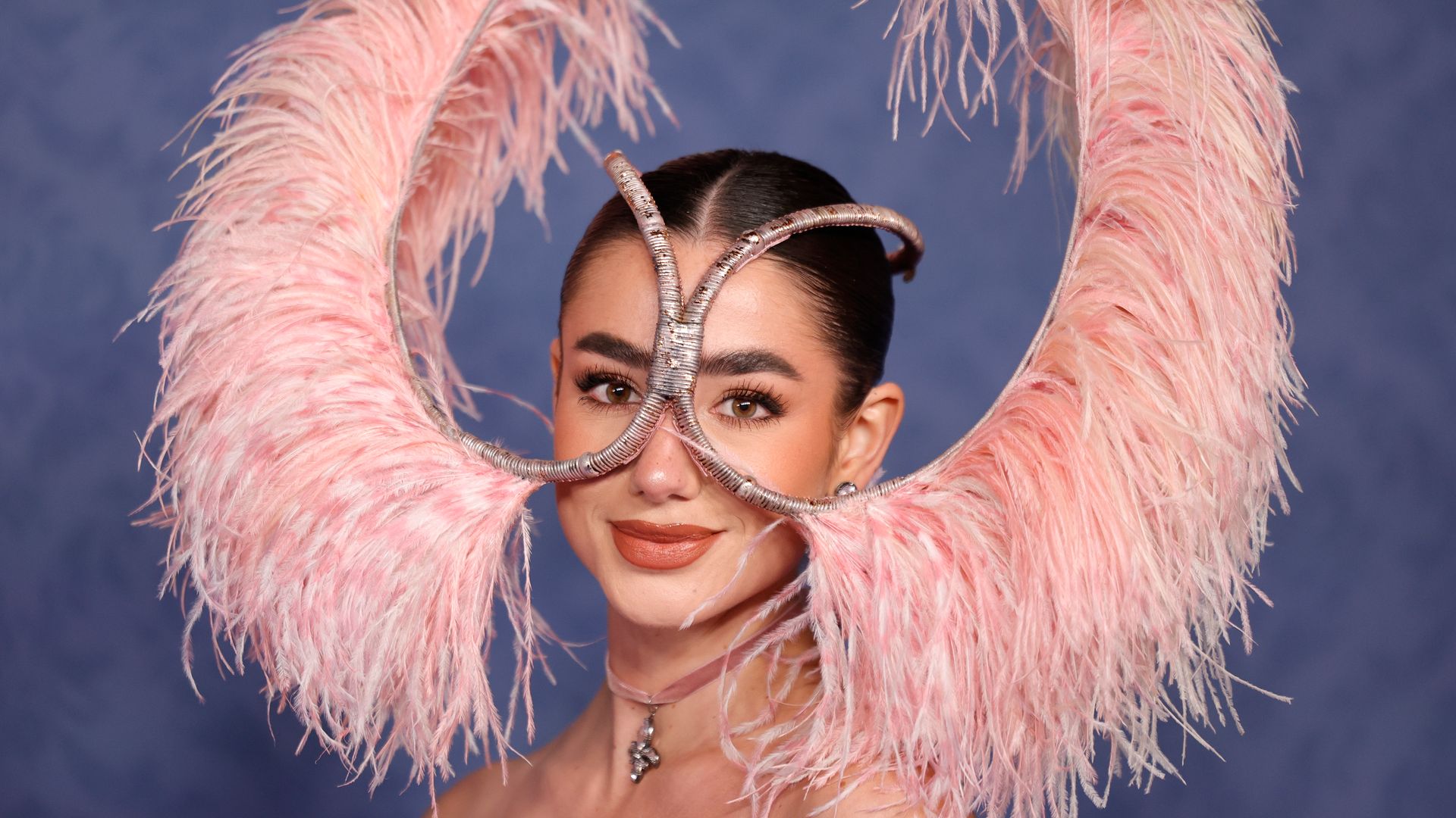 Los Bridgerton celebran en Madrid un exclusivo baile de máscaras: de Lola Lolita a Elena Gortari