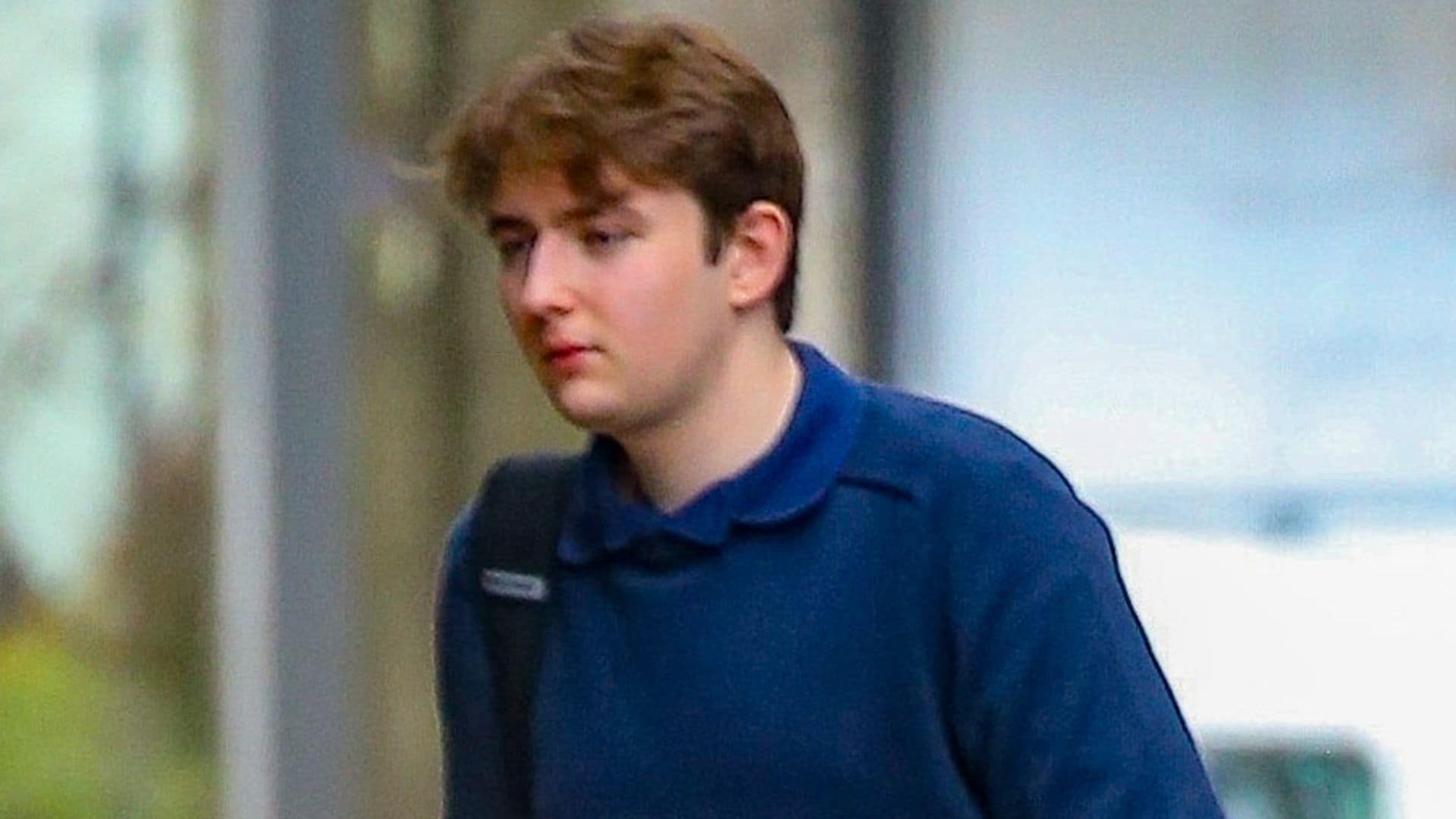 Barron Trump acapara miradas en la universidad y no solo por su gran altura