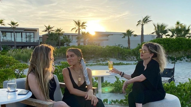 Sofía, Fernanda, Regina Castro 