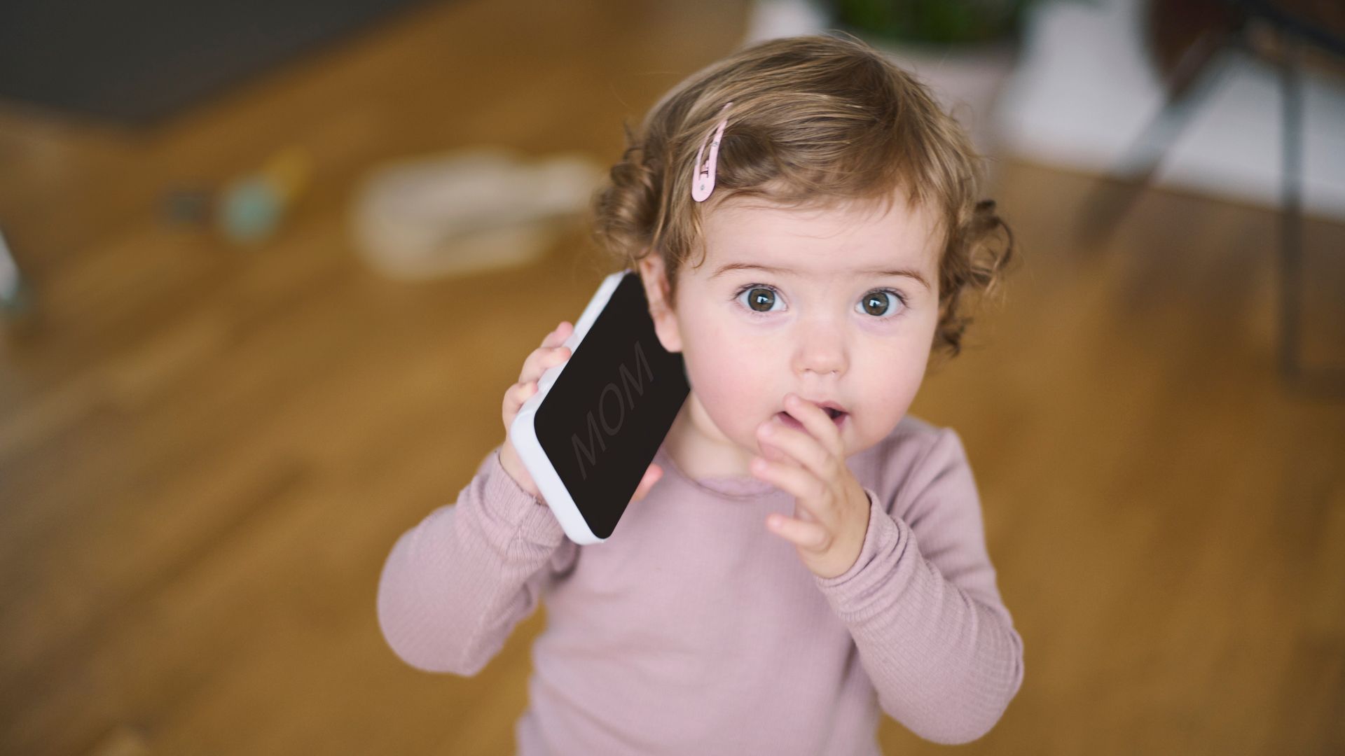 Alejandro Villena, psicólogo: "Antes a la familia le preocupaba lo que le pasaba a los niños fuera de las casas; hoy, lo que les pasa dentro"
