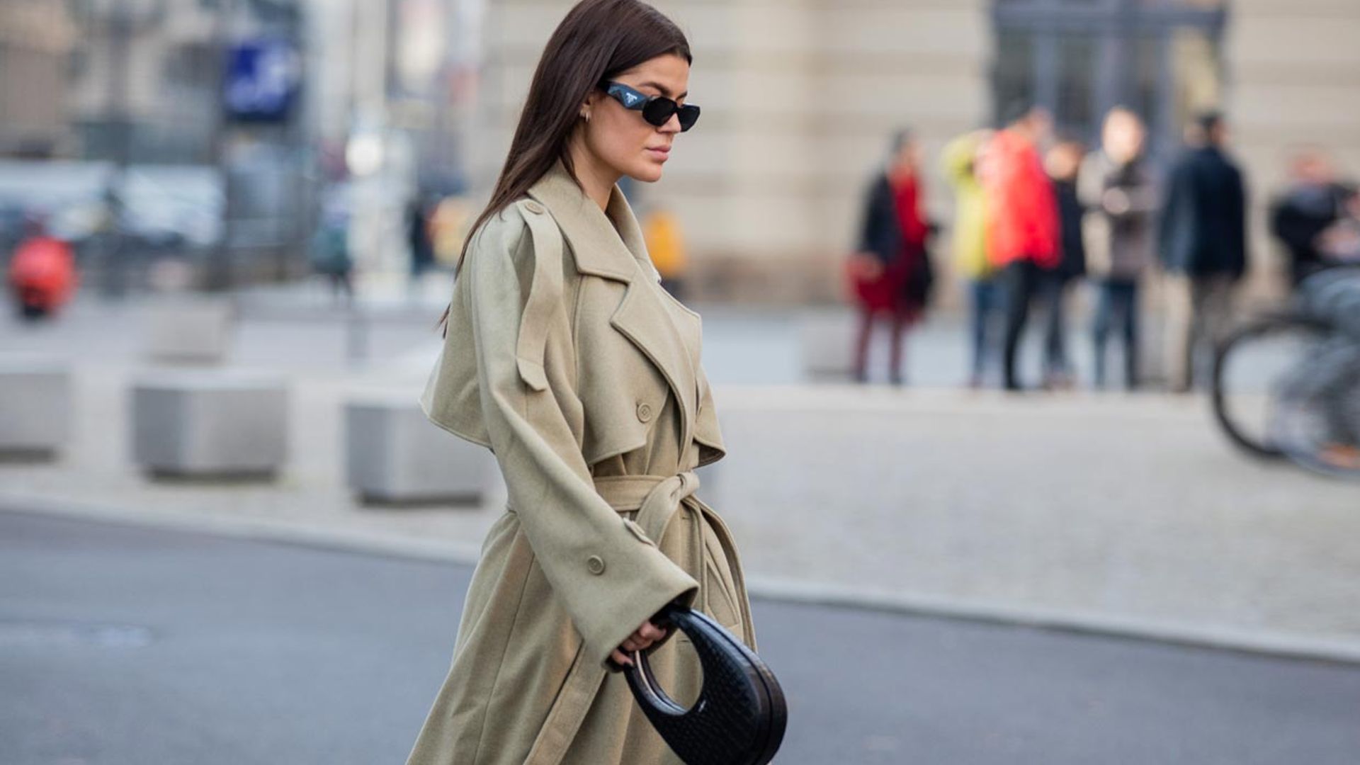 Clásico o moderno: encuentra el abrigo beige que solucionará todos tus looks este invierno