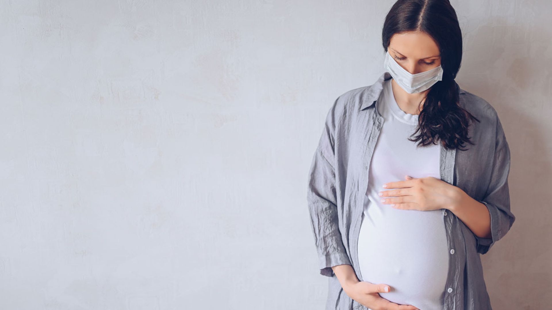 ¿Qué riesgos corro si estoy embarazada o tengo un hijo durante la pandemia?