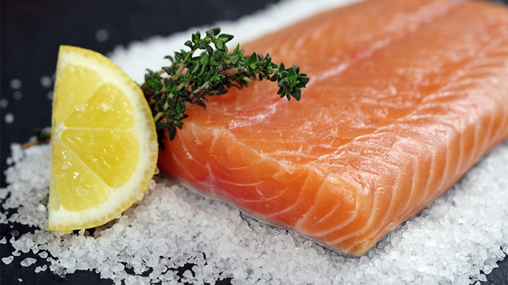 Salmón a la sal