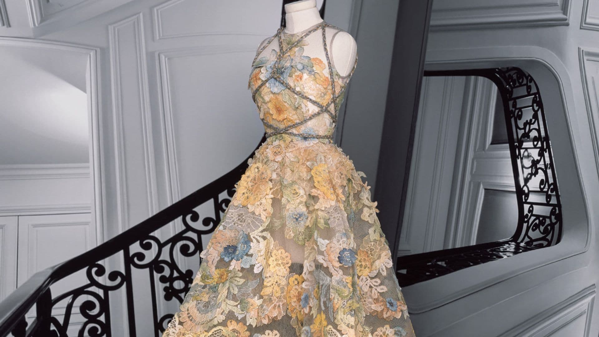 La exquisita elegancia de Dior conquista una cita atípica con la Alta Costura