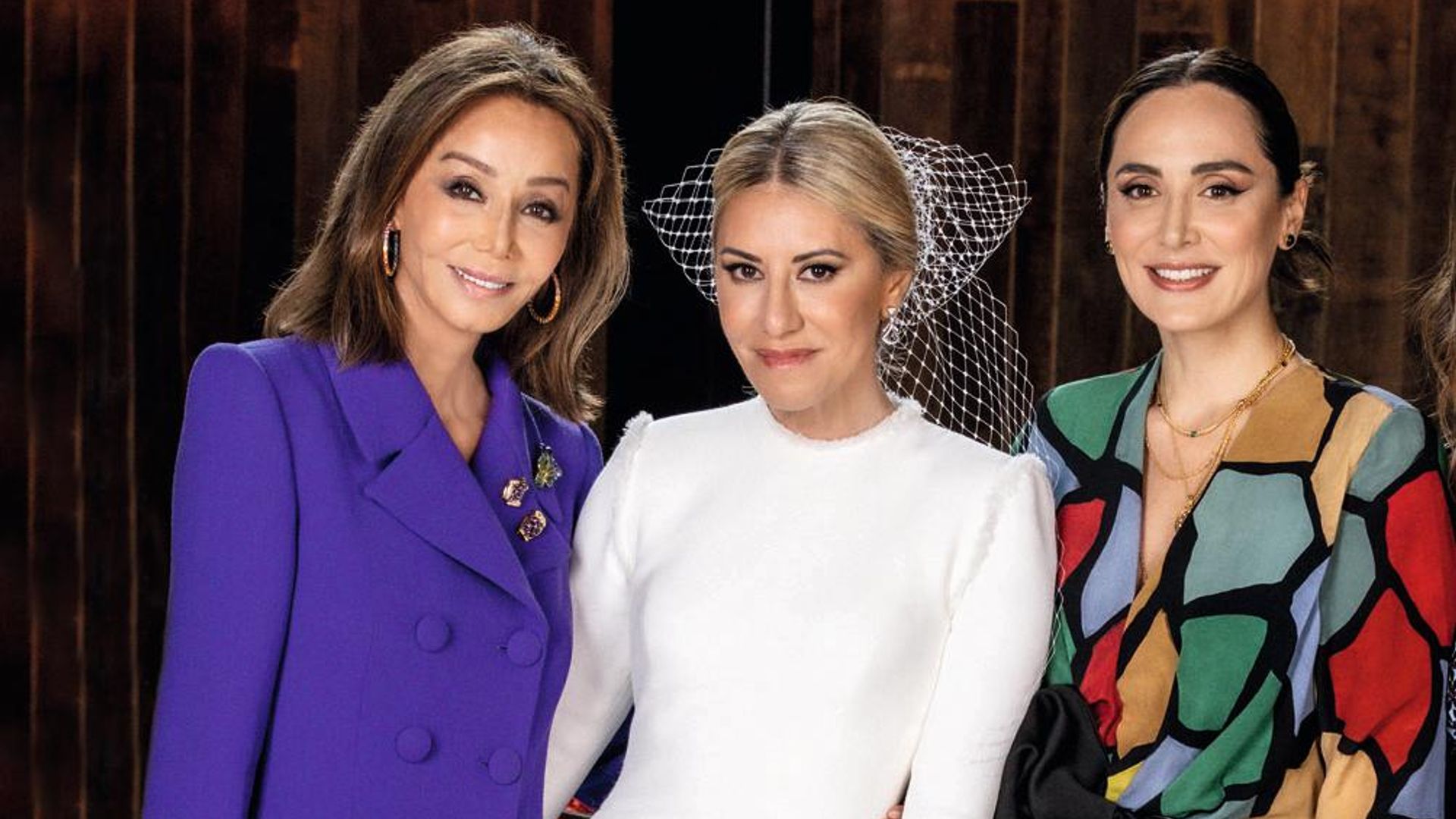 Isabel Preysler y Tamara Falcó en la elegante boda navideña de Cristina Reyes