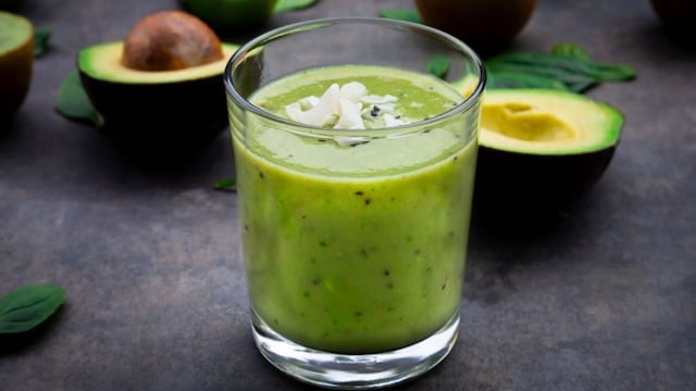 smoothie aguacate pina