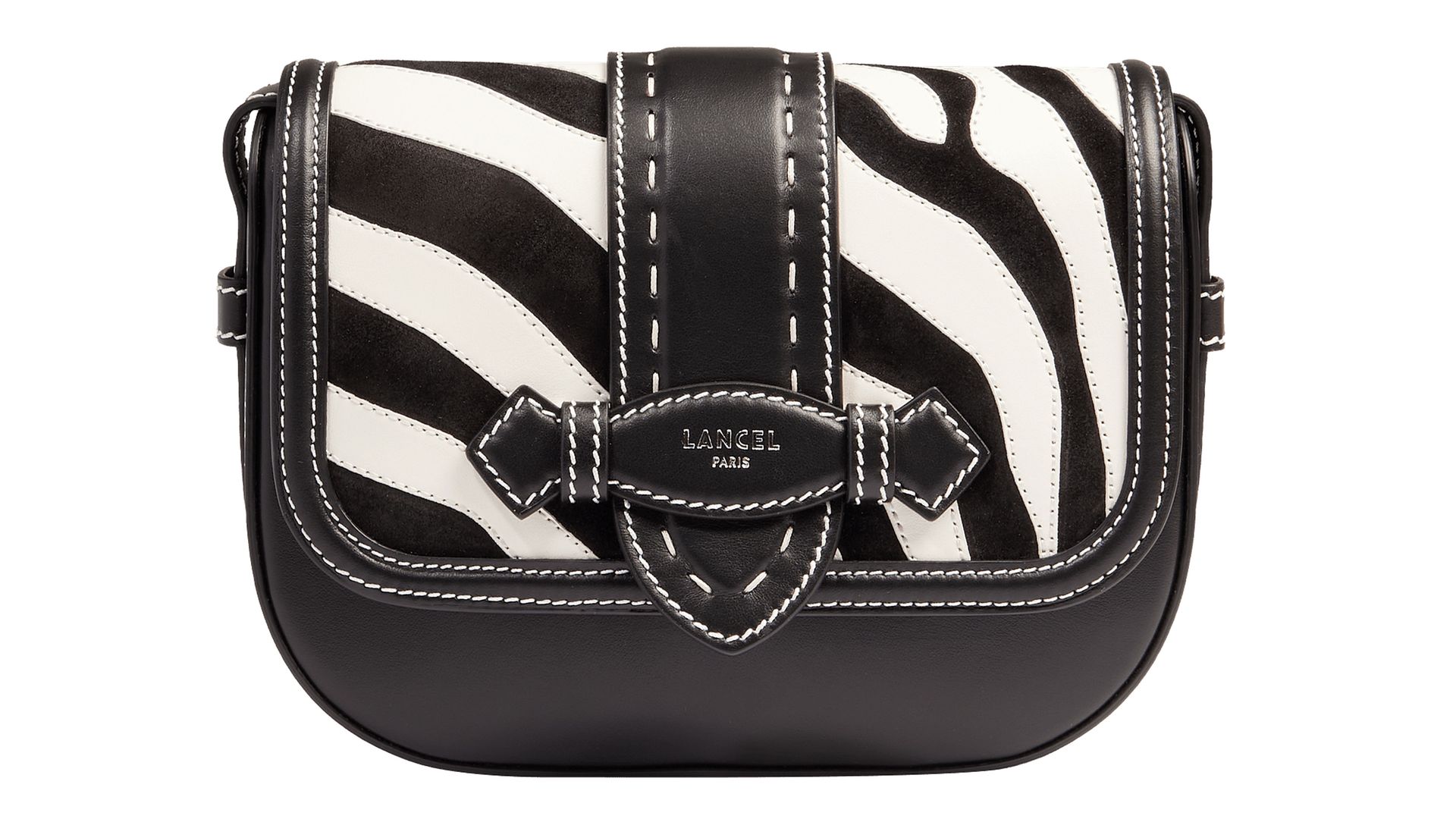 Bolso bandolera en animal print (570 €), de Lancel