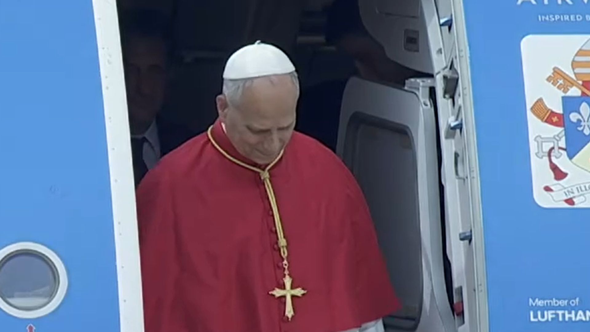 La letra completa de Alza la mirada , el himno de la visita del Papa León XIV a España