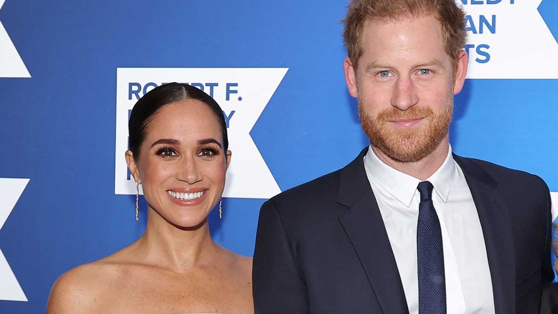 Impecable de blanco y haciendo un guiño a la Princesa Diana, Meghan Markle brilla en Nueva York