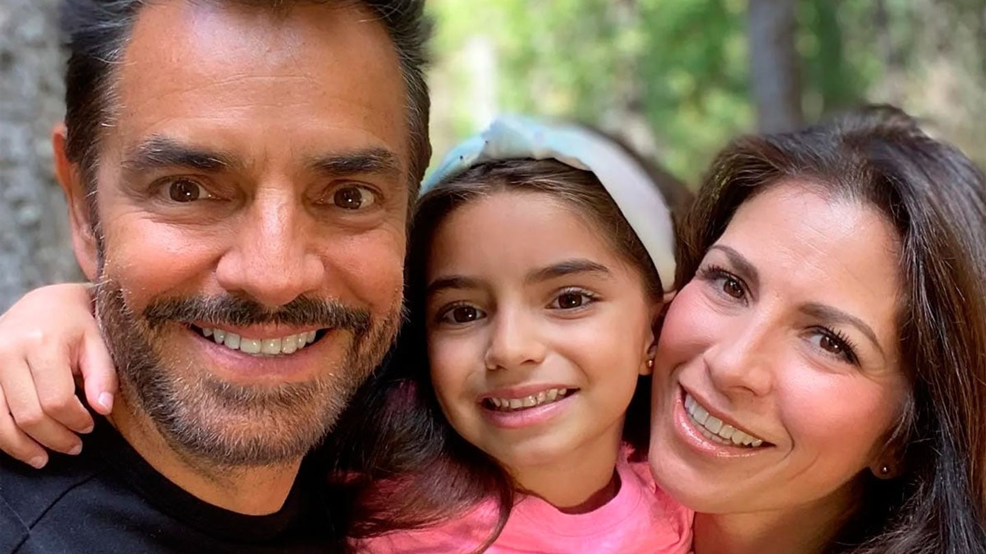 Eugenio Derbez, cobijado por su familia en su cumpleaños más complicado