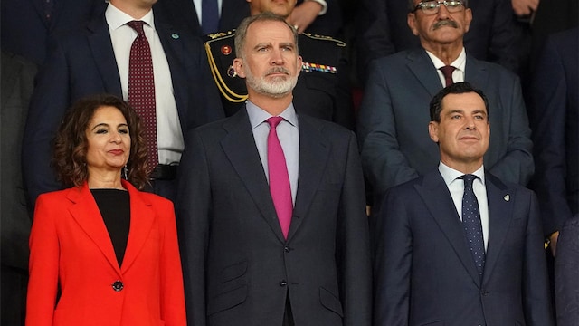 Felipe VI preside la final de Copa del Rey en Sevilla, donde hemos echado  de menos a la infanta Sofía