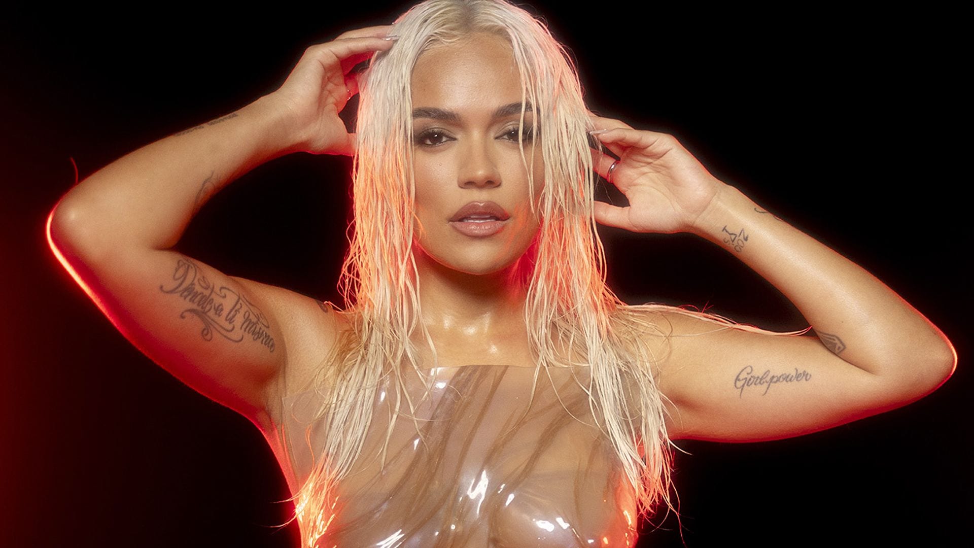 De sus inicios 'dark' a su etapa rosa: la espectacular transformación de Karol G