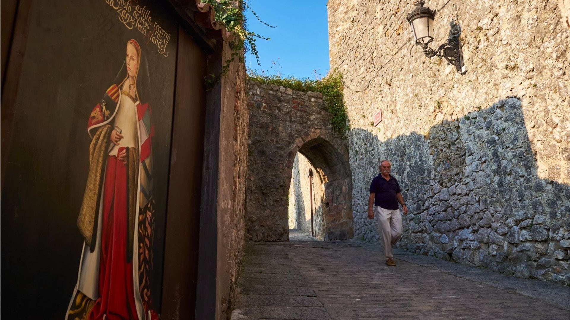 El pueblo de Cantabria que viaja al siglo XVI cada septiembre: una fiesta que revive el desembarco de Carlos V