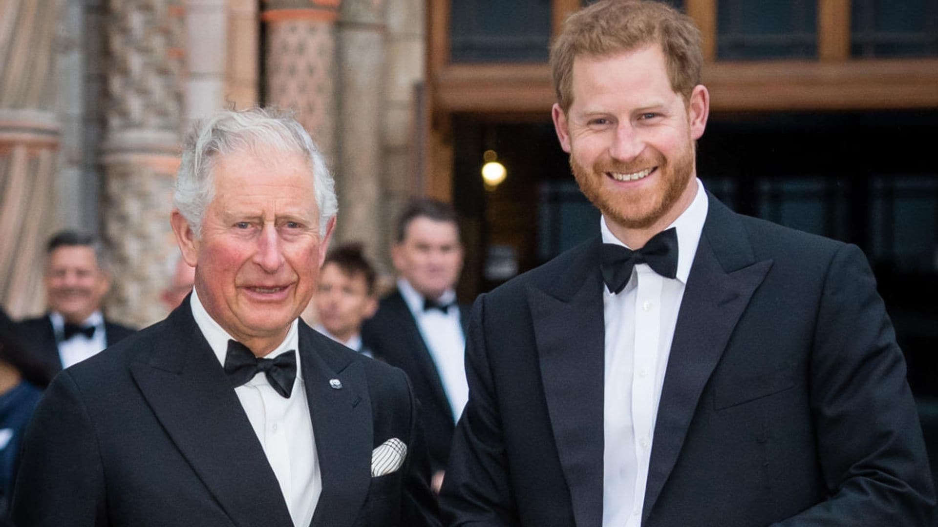 El encuentro virtual del príncipe Harry y Carlos III en el 75 cumpleaños del Rey, con regalo de Archie y Lilibet incluido
