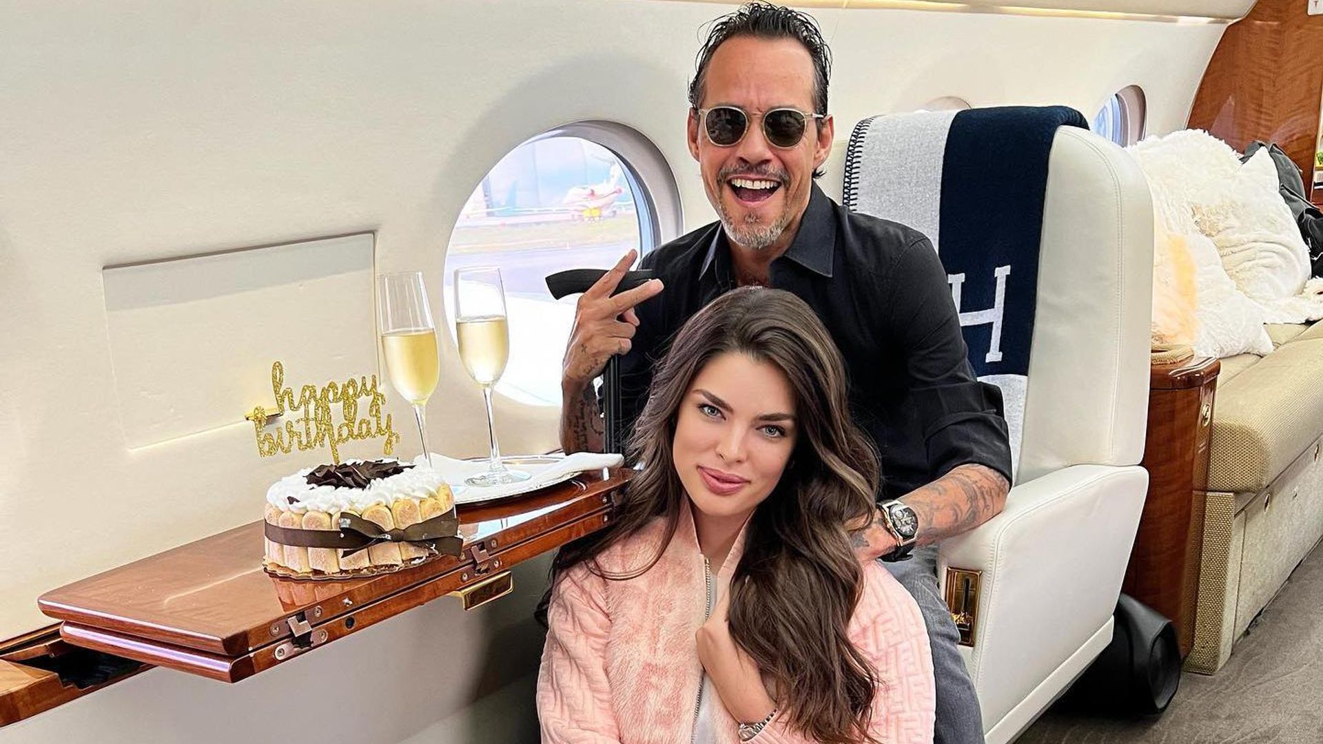 Marc Anthony visita Paraguay por primera vez junto a su prometida, Nadia Ferreira