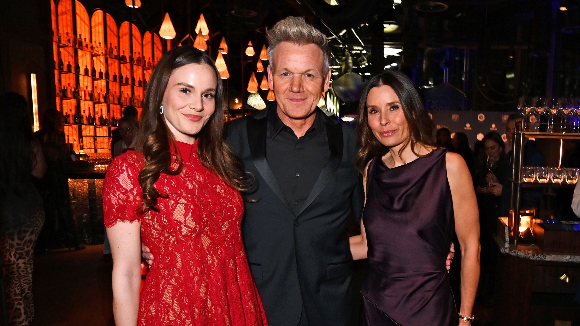 El matrimonio Ramsay está ayudando a su hija en los preparativos