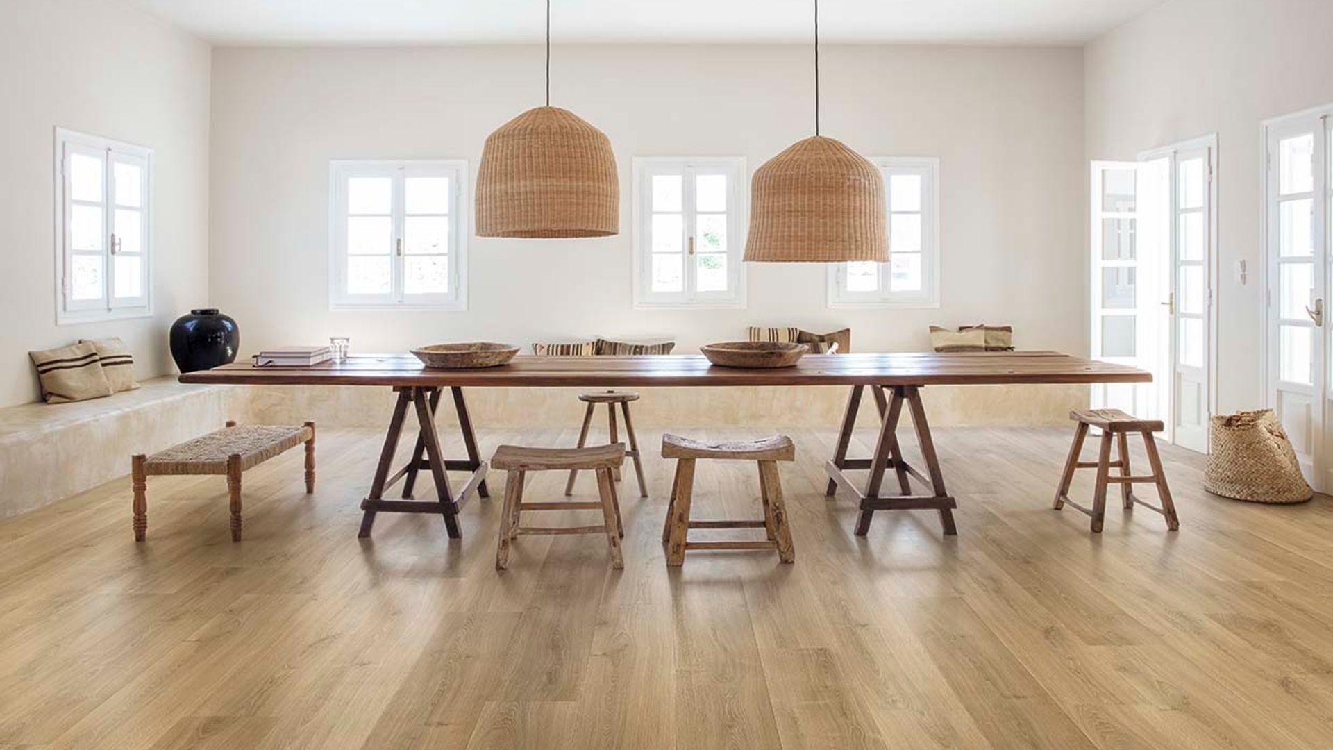 Claves para limpiar y cuidar tus suelos laminados y dejarlos impecables