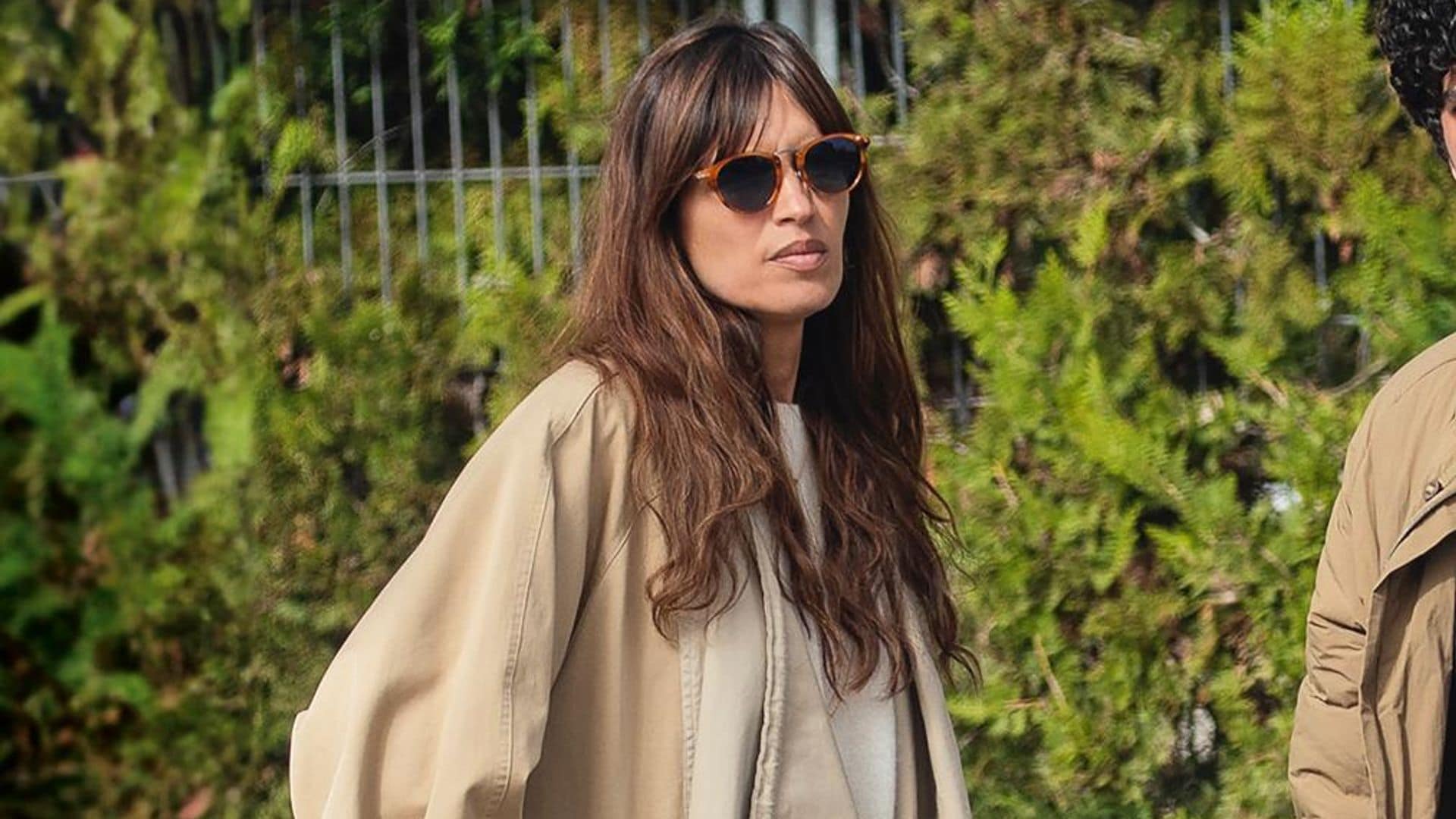 Sara Carbonero: su fórmula para vestir con mucho estilo en entretiempo