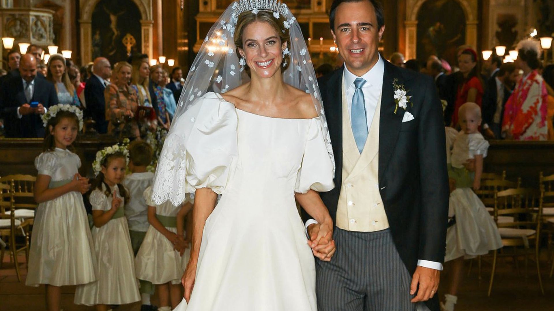 Las imágenes exclusivas de la boda real de Anunciata de Liechtenstein: dos vestidos de alta costura, dos tiaras y dos palacios vieneses