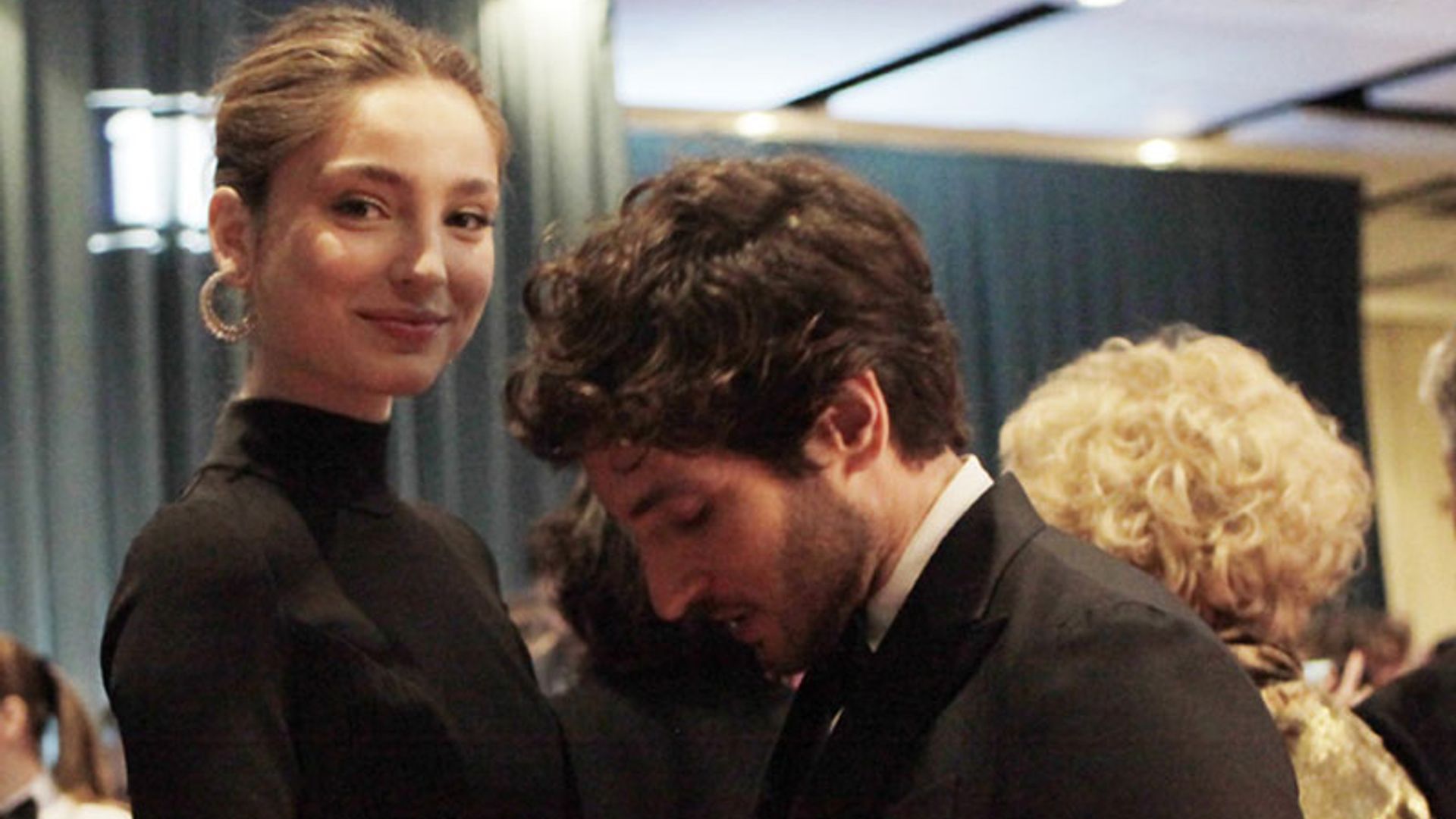 De Quim Gutiérrez y Paula Willems a Belén Rueda y Francis... las parejas que se descubrieron en el backstage