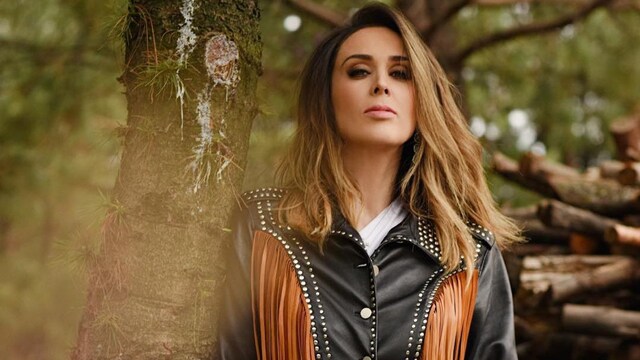 jacky bracamontes
