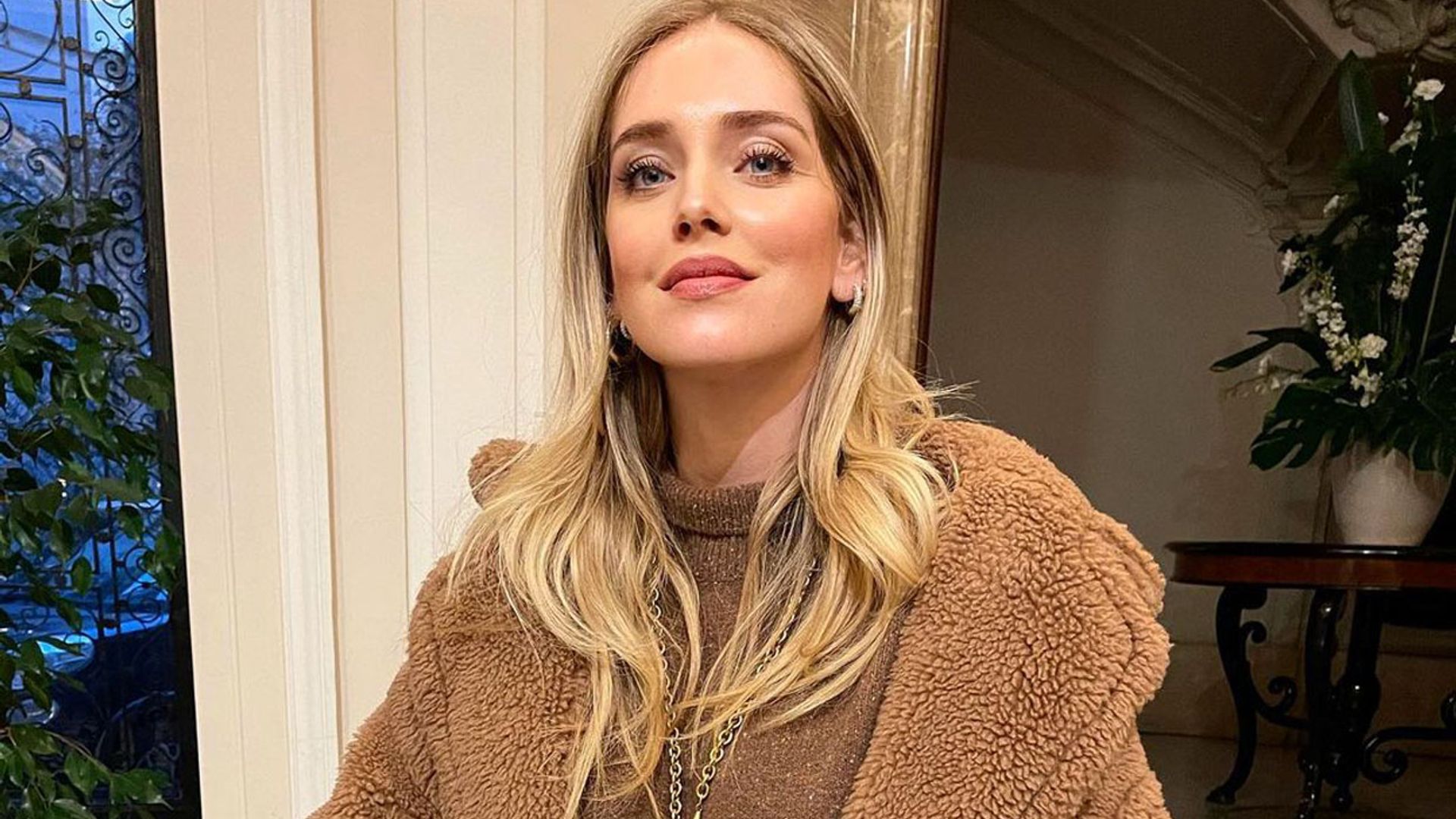 El abrigo 'teddy' que Chiara Ferragni no se quita ya está de rebajas