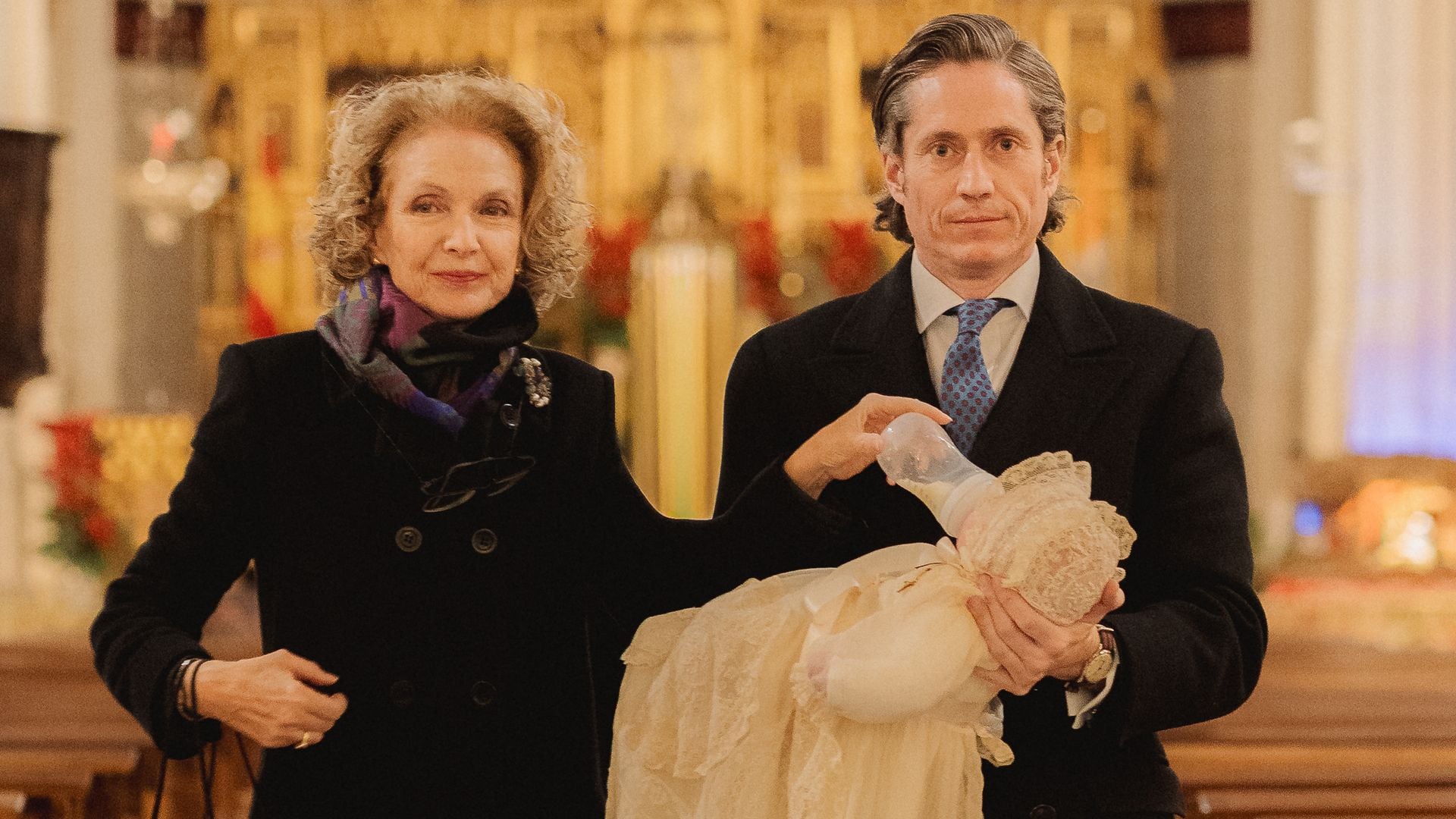 PRIMICIA. Pilar González de Gregorio nos invita al bautizo de su primer nieto: todas las fotos y los detalles de la ceremonia