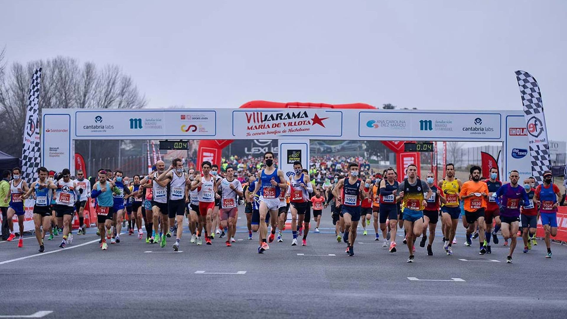 Cerca de 2.000 personas disfrutan de la carrera solidaria VIII Jarama María de Villota