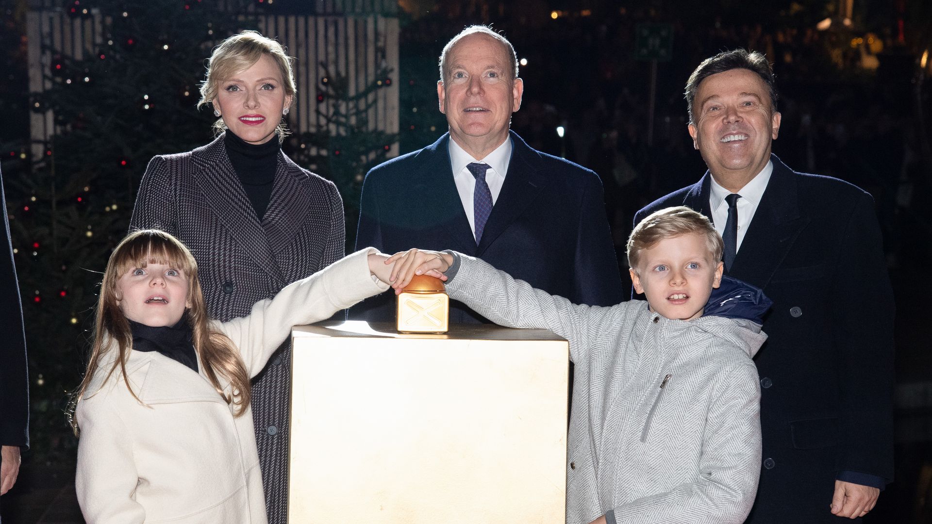 Jacques y Gabriella, los simpáticos protagonistas del encendido navideño en Mónaco