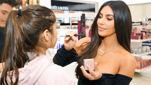 kim kardashian es una experta del contouring