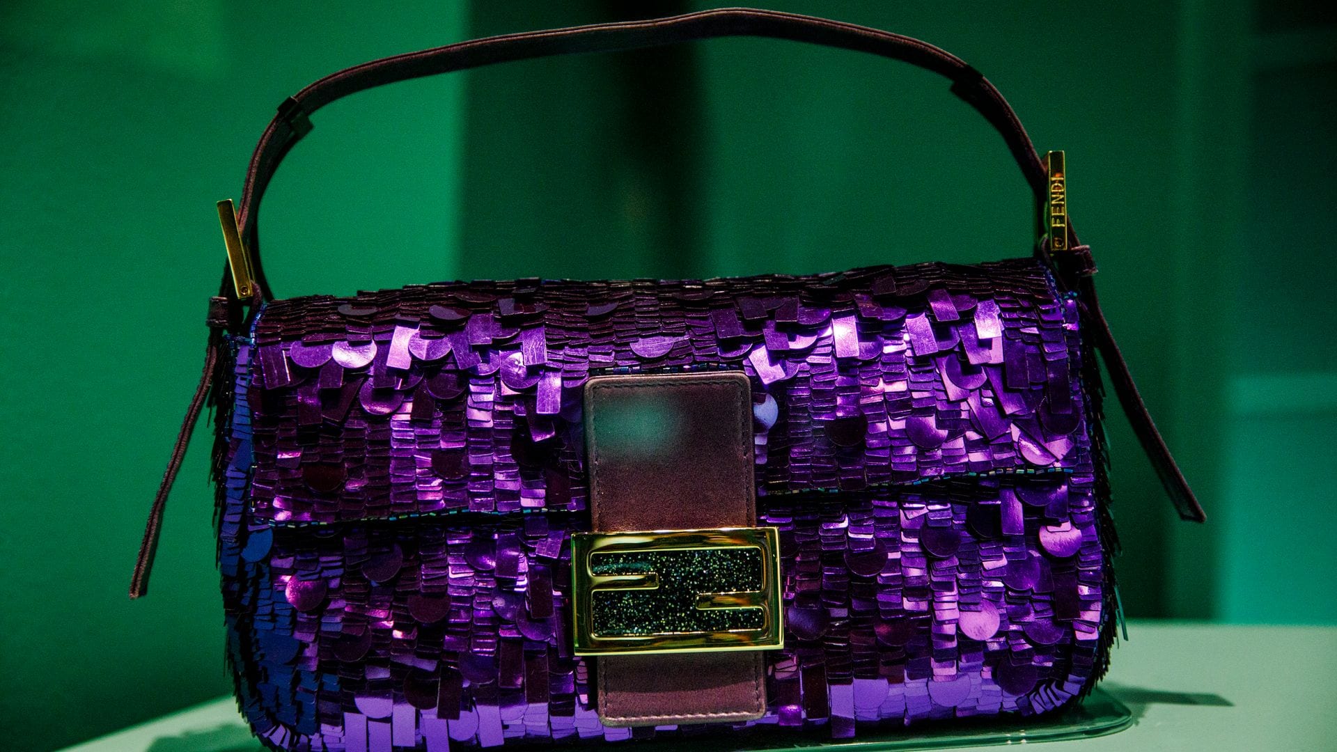 Ejemplar de la Baguette de Fendi utilizada por Carrie Bradshaw