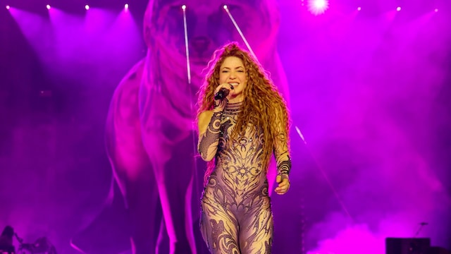 Shakira presume el espectacular micrófono con el que ‘aúlla’ en sus shows