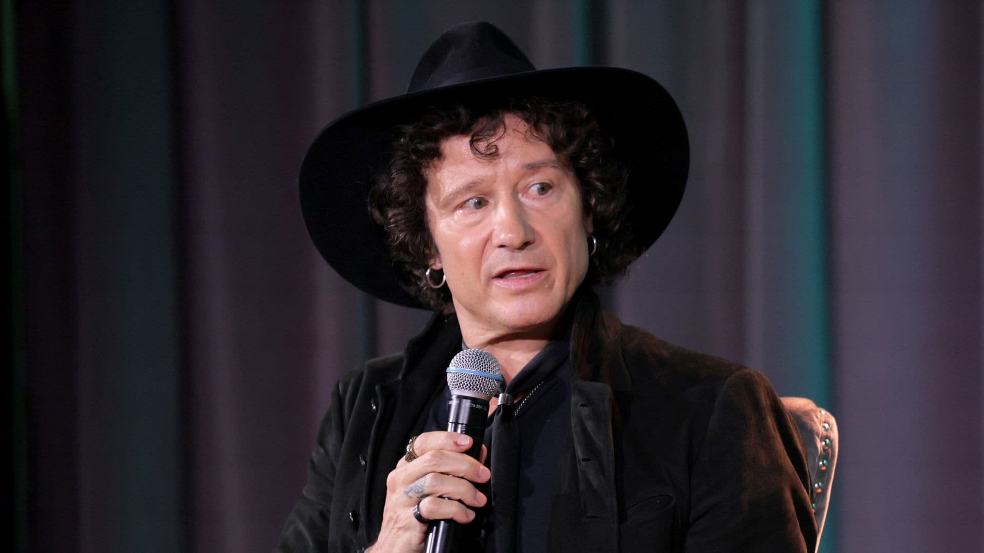LOS ANGELES, CALIFORNIA - MAY 08: Enrique Bunbury speaks onstage at a conversation with Enrique Bunbury at GRAMMY Museum L.A. Live on May 08, 2025 in Los Angeles, California. (Photo by Rebecca Sapp/Getty Images for The Recording Academy)