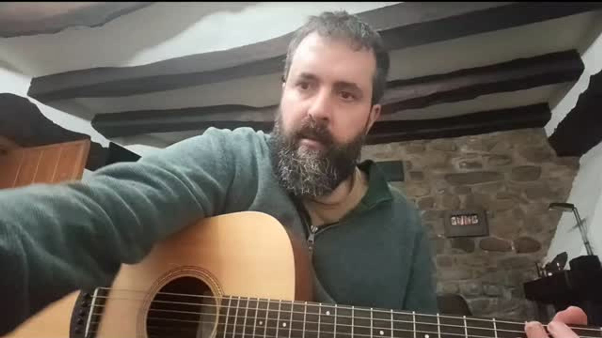 Igor Arzuaga ha fallecido a los 50 años, dejando una extensa trayectoria musical y una importante huella en la cultura vasca