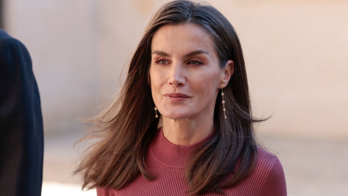 Moda con mensaje: recordamos los homenajes de la reina Letizia a Valencia tras la dana de hace un año