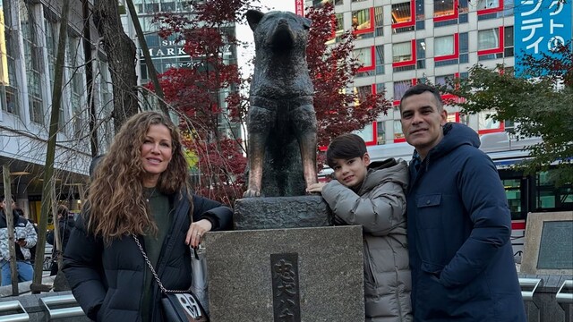 Rafa Márquez, Jaydy Michel y su hijo pasearon por Tokio.