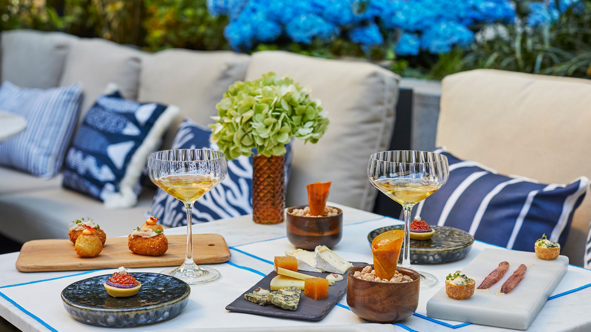 Planes gastro en los mejores hoteles de Madrid: 6 propuestas perfectas para disfrutar del verano en la capital