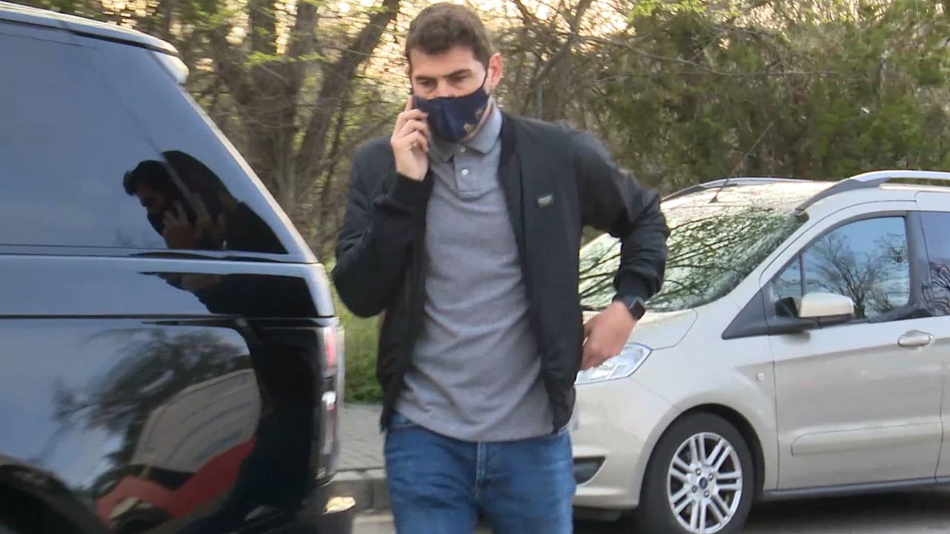 Iker Casillas continúa con su día a día, ajeno a los comentarios sobre su matrimonio con Sara Carbonero