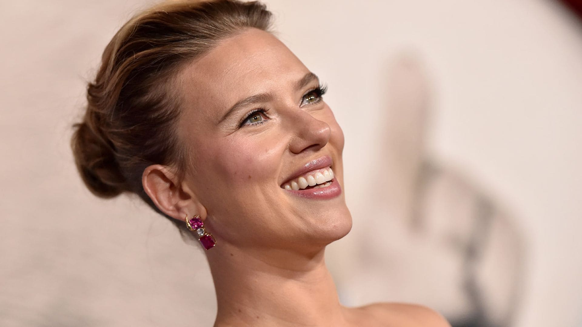 Scarlett Johansson revela los primeros detalles sobre su inesperado proyecto 'beauty'