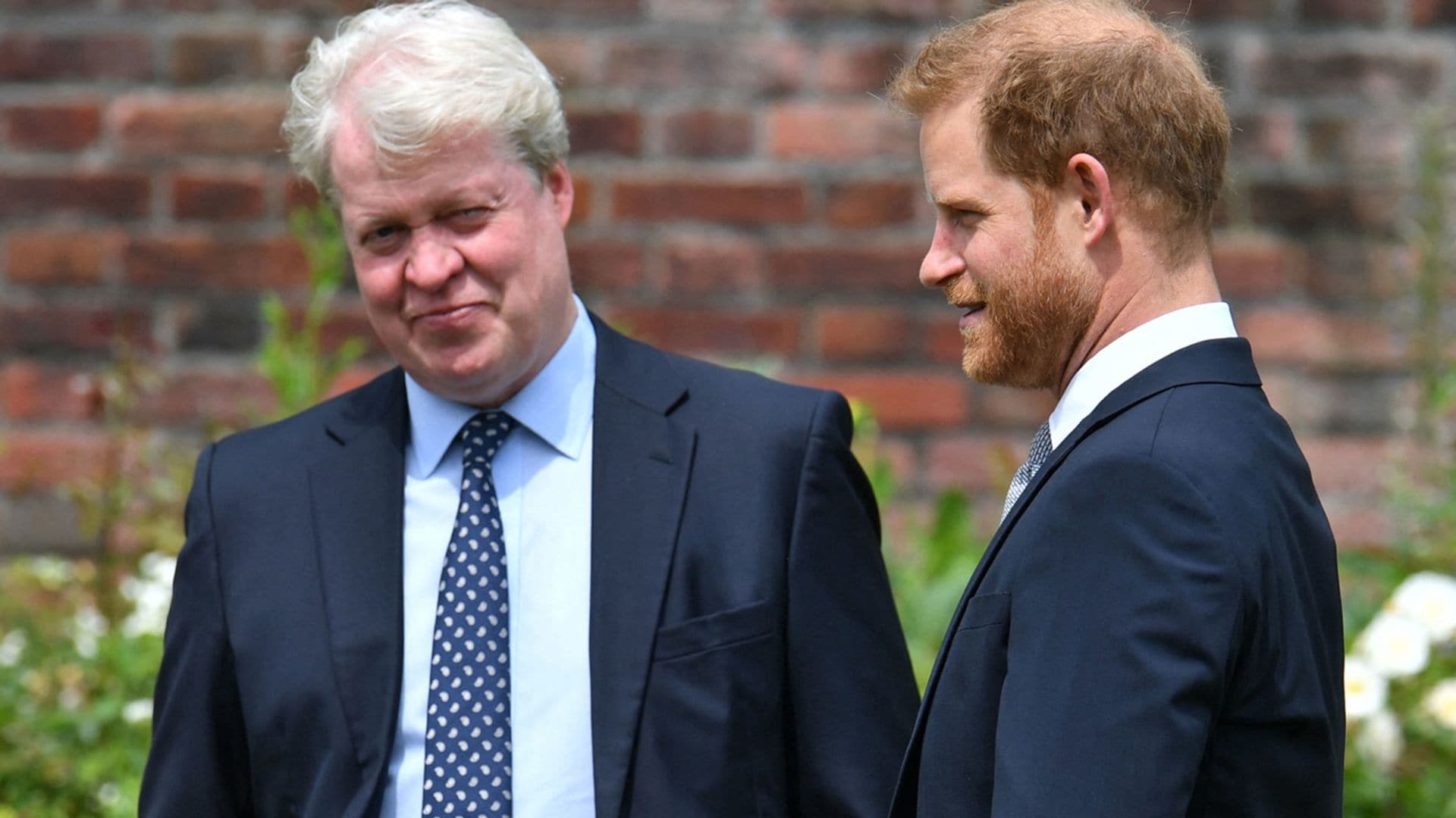 Tal y como predijo su tío Charles Spencer, el único camino posible para Harry es seguir los pasos de su madre