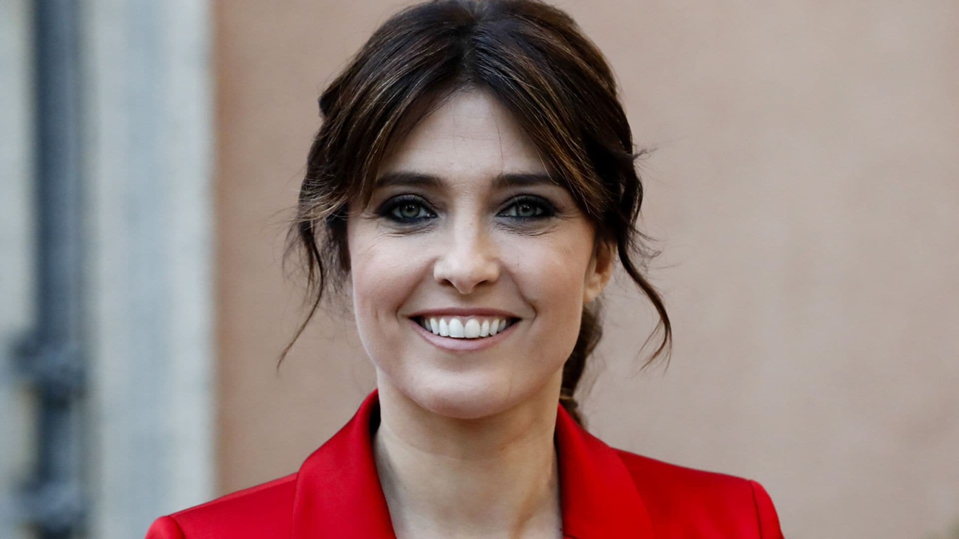Helena Resano, la periodista que relevó a la Reina en el telediario y que en sus ratos libres es pianista